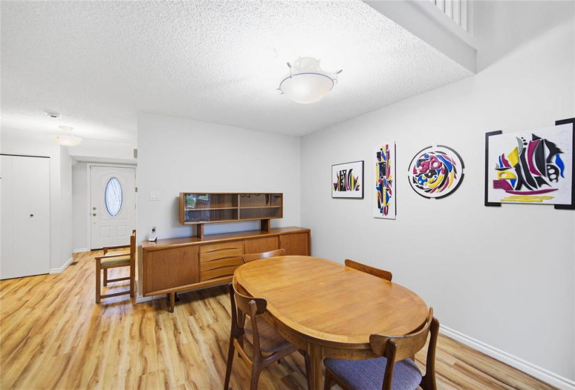 1688 St Mary's, 2 Bedrooms Bedrooms, 12 Rooms Rooms,2 BathroomsBathrooms,Condominium,For Sale,St Mary's