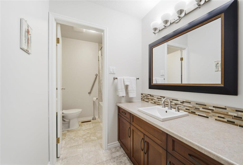 1688 St Mary's, 2 Bedrooms Bedrooms, 12 Rooms Rooms,2 BathroomsBathrooms,Condominium,For Sale,St Mary's