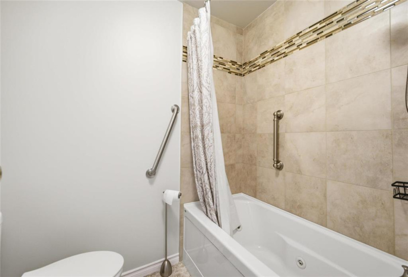 1688 St Mary's, 2 Bedrooms Bedrooms, 12 Rooms Rooms,2 BathroomsBathrooms,Condominium,For Sale,St Mary's