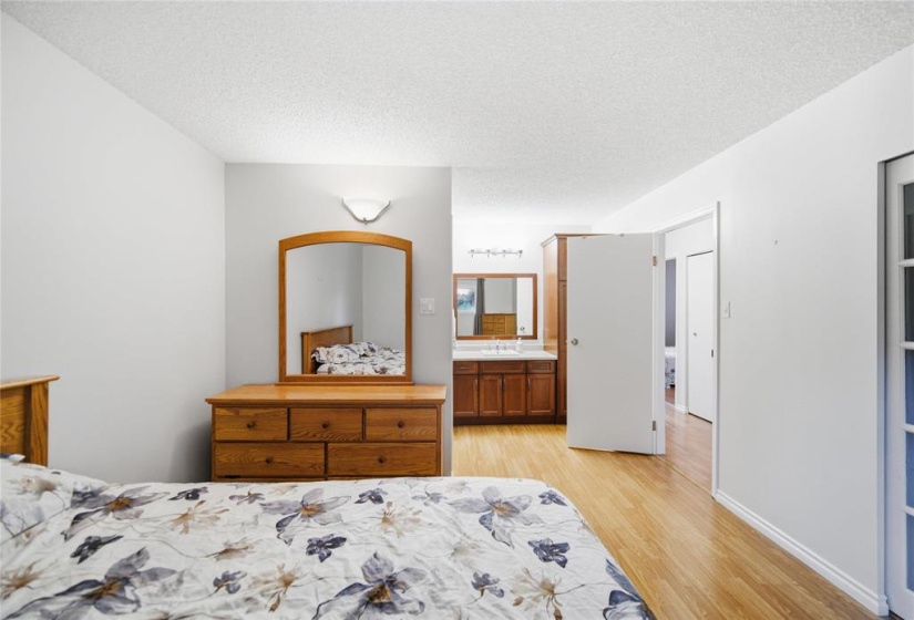 1688 St Mary's, 2 Bedrooms Bedrooms, 12 Rooms Rooms,2 BathroomsBathrooms,Condominium,For Sale,St Mary's