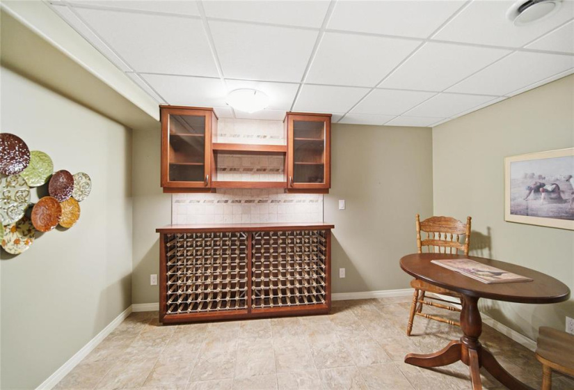 1688 St Mary's, 2 Bedrooms Bedrooms, 12 Rooms Rooms,2 BathroomsBathrooms,Condominium,For Sale,St Mary's