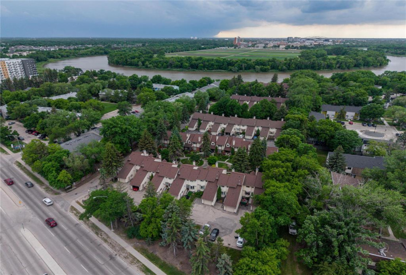 1688 St Mary's, 2 Bedrooms Bedrooms, 12 Rooms Rooms,2 BathroomsBathrooms,Condominium,For Sale,St Mary's