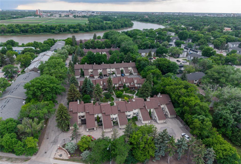 1688 St Mary's, 2 Bedrooms Bedrooms, 12 Rooms Rooms,2 BathroomsBathrooms,Condominium,For Sale,St Mary's