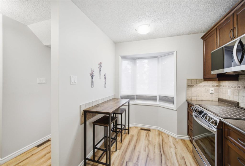 1688 St Mary's, 2 Bedrooms Bedrooms, 12 Rooms Rooms,2 BathroomsBathrooms,Condominium,For Sale,St Mary's
