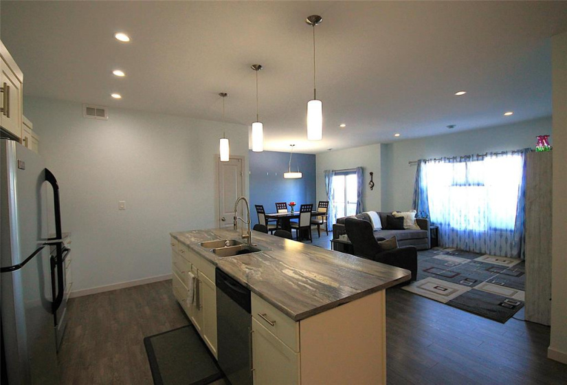1276 old pth 59, 2 Bedrooms Bedrooms, 7 Rooms Rooms,2 BathroomsBathrooms,Condominium,For Sale,old pth 59