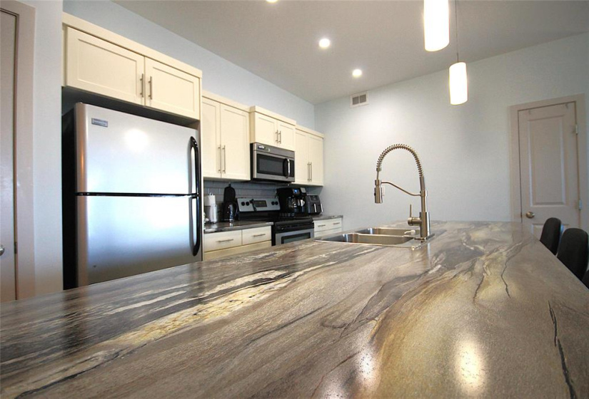 1276 old pth 59, 2 Bedrooms Bedrooms, 7 Rooms Rooms,2 BathroomsBathrooms,Condominium,For Sale,old pth 59