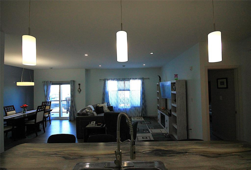 1276 old pth 59, 2 Bedrooms Bedrooms, 7 Rooms Rooms,2 BathroomsBathrooms,Condominium,For Sale,old pth 59