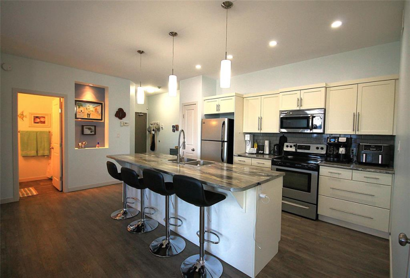 1276 old pth 59, 2 Bedrooms Bedrooms, 7 Rooms Rooms,2 BathroomsBathrooms,Condominium,For Sale,old pth 59