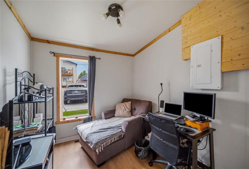 43 Ellesmere, 3 Bedrooms Bedrooms, 6 Rooms Rooms,1 BathroomBathrooms,Residential,For Sale,Ellesmere