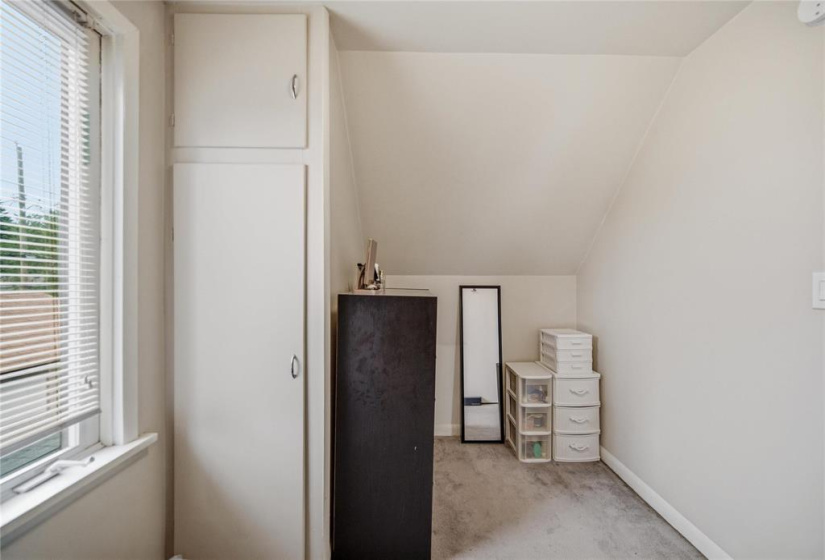 43 Ellesmere, 3 Bedrooms Bedrooms, 6 Rooms Rooms,1 BathroomBathrooms,Residential,For Sale,Ellesmere