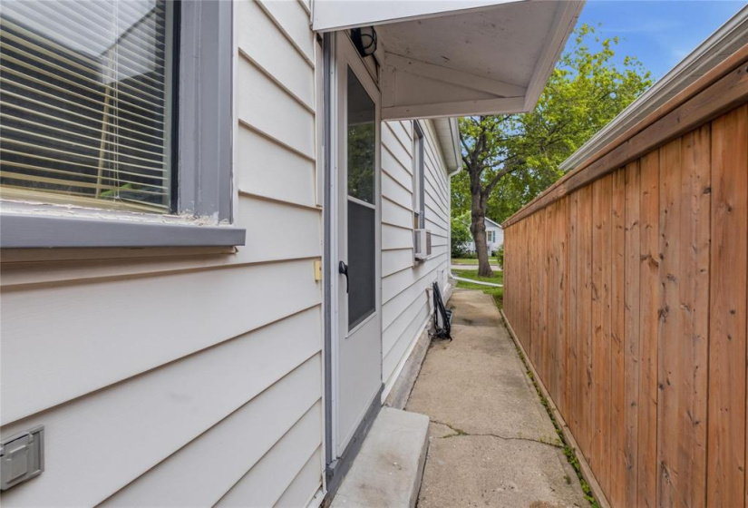43 Ellesmere, 3 Bedrooms Bedrooms, 6 Rooms Rooms,1 BathroomBathrooms,Residential,For Sale,Ellesmere