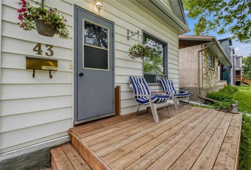 43 Ellesmere, 3 Bedrooms Bedrooms, 6 Rooms Rooms,1 BathroomBathrooms,Residential,For Sale,Ellesmere