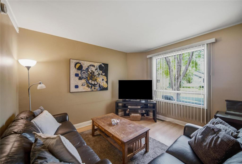 43 Ellesmere, 3 Bedrooms Bedrooms, 6 Rooms Rooms,1 BathroomBathrooms,Residential,For Sale,Ellesmere