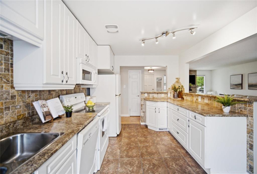 180 Harper, 4 Bedrooms Bedrooms, 10 Rooms Rooms,2 BathroomsBathrooms,Residential,For Sale,Harper