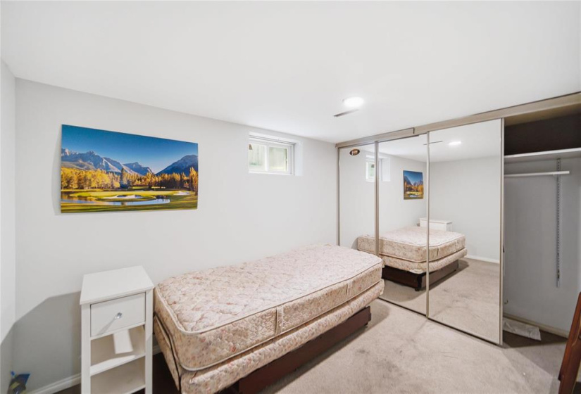 180 Harper, 4 Bedrooms Bedrooms, 10 Rooms Rooms,2 BathroomsBathrooms,Residential,For Sale,Harper