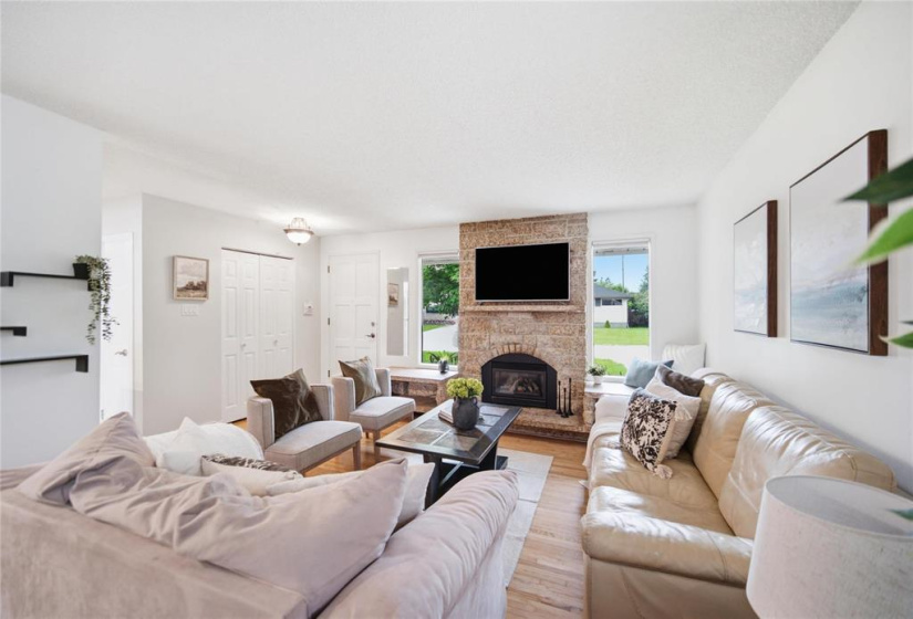 180 Harper, 4 Bedrooms Bedrooms, 10 Rooms Rooms,2 BathroomsBathrooms,Residential,For Sale,Harper