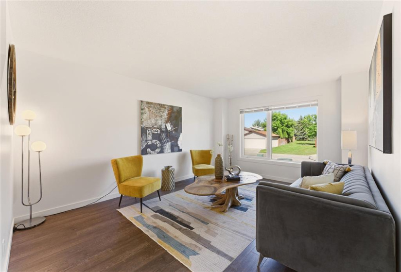 246 Point West, 3 Bedrooms Bedrooms, 13 Rooms Rooms,2 BathroomsBathrooms,Residential,For Sale,Point West