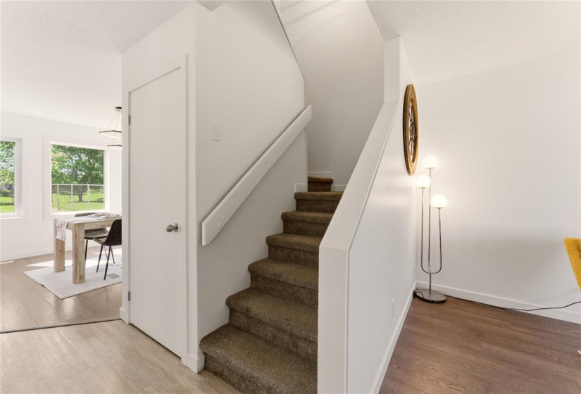 246 Point West, 3 Bedrooms Bedrooms, 13 Rooms Rooms,2 BathroomsBathrooms,Residential,For Sale,Point West