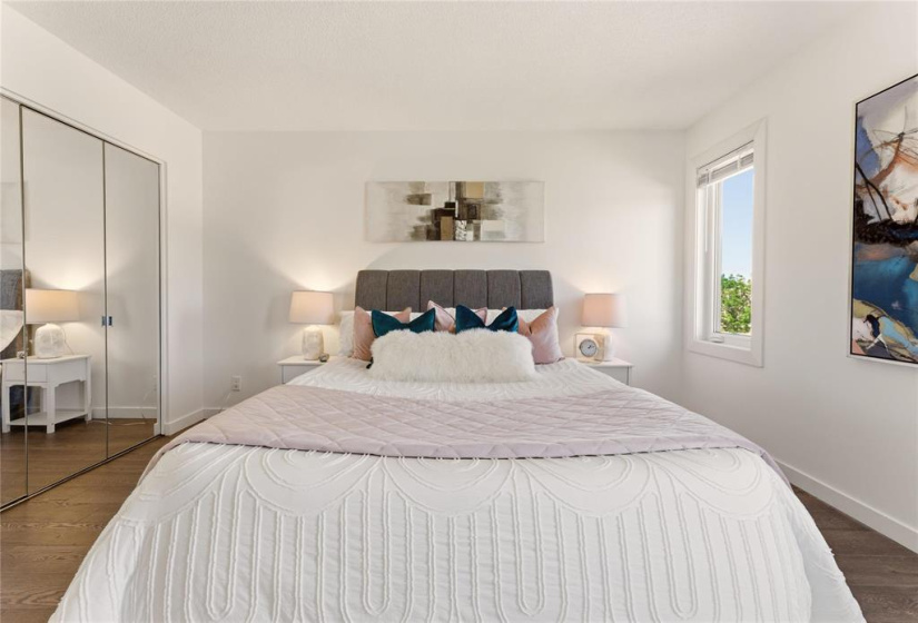 246 Point West, 3 Bedrooms Bedrooms, 13 Rooms Rooms,2 BathroomsBathrooms,Residential,For Sale,Point West