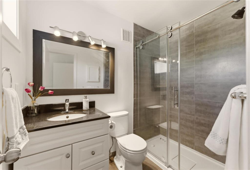 246 Point West, 3 Bedrooms Bedrooms, 13 Rooms Rooms,2 BathroomsBathrooms,Residential,For Sale,Point West