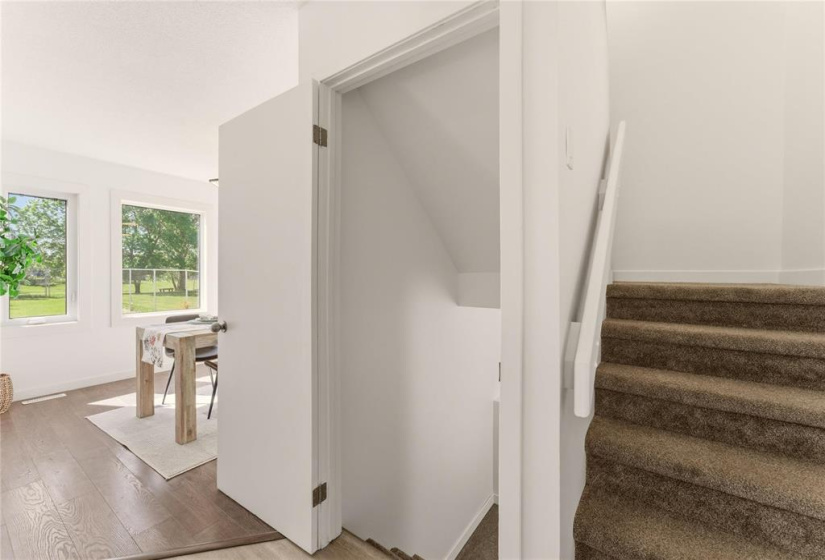 246 Point West, 3 Bedrooms Bedrooms, 13 Rooms Rooms,2 BathroomsBathrooms,Residential,For Sale,Point West