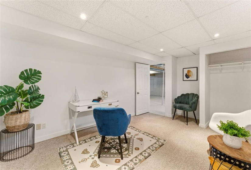 246 Point West, 3 Bedrooms Bedrooms, 13 Rooms Rooms,2 BathroomsBathrooms,Residential,For Sale,Point West