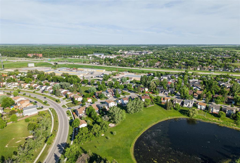 246 Point West, 3 Bedrooms Bedrooms, 13 Rooms Rooms,2 BathroomsBathrooms,Residential,For Sale,Point West