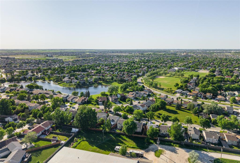 246 Point West, 3 Bedrooms Bedrooms, 13 Rooms Rooms,2 BathroomsBathrooms,Residential,For Sale,Point West
