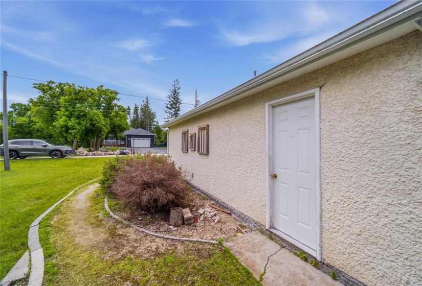 35 Main, 3 Bedrooms Bedrooms, 11 Rooms Rooms,2 BathroomsBathrooms,Residential,For Sale,Main