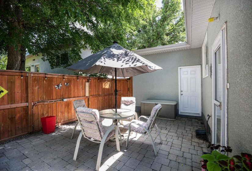 181 Moore, 3 Bedrooms Bedrooms, 12 Rooms Rooms,2 BathroomsBathrooms,Residential,For Sale,Moore
