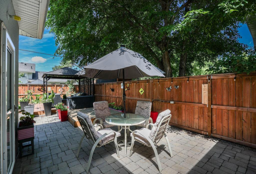 181 Moore, 3 Bedrooms Bedrooms, 12 Rooms Rooms,2 BathroomsBathrooms,Residential,For Sale,Moore