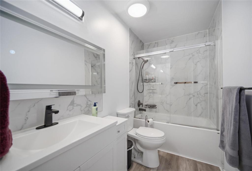 1896 Bannatyne, 4 Bedrooms Bedrooms, 9 Rooms Rooms,1 BathroomBathrooms,Residential,For Sale,Bannatyne