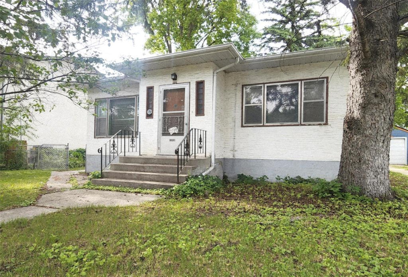 99 Vivian, ,Residential,For Sale,Vivian