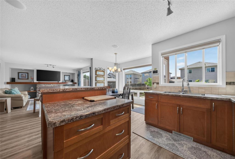 74 Van Slyk, 4 Bedrooms Bedrooms, 17 Rooms Rooms,2 BathroomsBathrooms,Residential,For Sale,Van Slyk