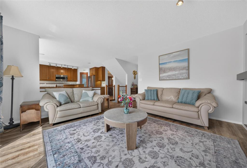 74 Van Slyk, 4 Bedrooms Bedrooms, 17 Rooms Rooms,2 BathroomsBathrooms,Residential,For Sale,Van Slyk