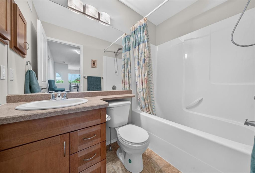 4pc Upstairs Bathroom