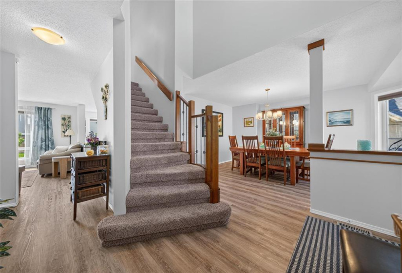 74 Van Slyk, 4 Bedrooms Bedrooms, 17 Rooms Rooms,2 BathroomsBathrooms,Residential,For Sale,Van Slyk