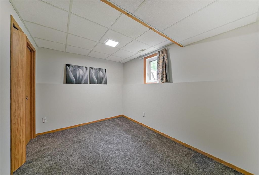 7 Brotman, 3 Bedrooms Bedrooms, 11 Rooms Rooms,2 BathroomsBathrooms,Residential,For Sale,Brotman