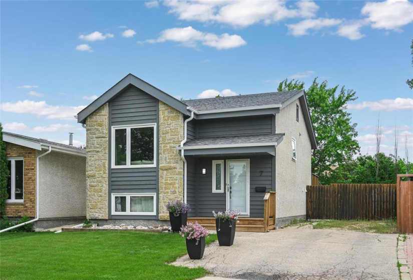 7 Brotman, 3 Bedrooms Bedrooms, 11 Rooms Rooms,2 BathroomsBathrooms,Residential,For Sale,Brotman