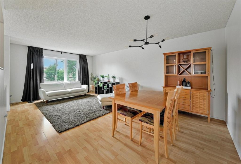 7 Brotman, 3 Bedrooms Bedrooms, 11 Rooms Rooms,2 BathroomsBathrooms,Residential,For Sale,Brotman