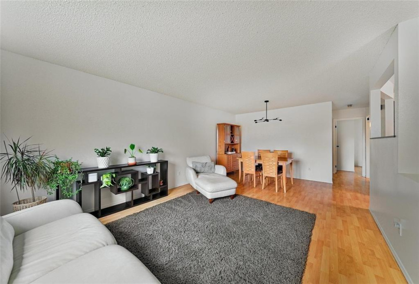 7 Brotman, 3 Bedrooms Bedrooms, 11 Rooms Rooms,2 BathroomsBathrooms,Residential,For Sale,Brotman