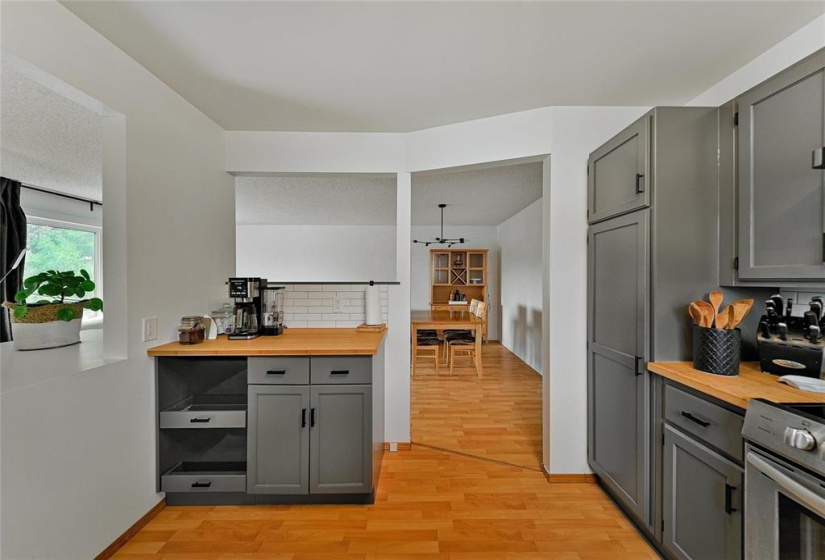 7 Brotman, 3 Bedrooms Bedrooms, 11 Rooms Rooms,2 BathroomsBathrooms,Residential,For Sale,Brotman