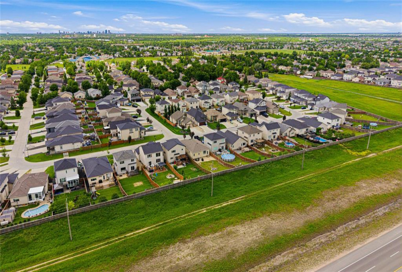 139 Kingsclear, 3 Bedrooms Bedrooms, 10 Rooms Rooms,2 BathroomsBathrooms,Residential,For Sale,Kingsclear