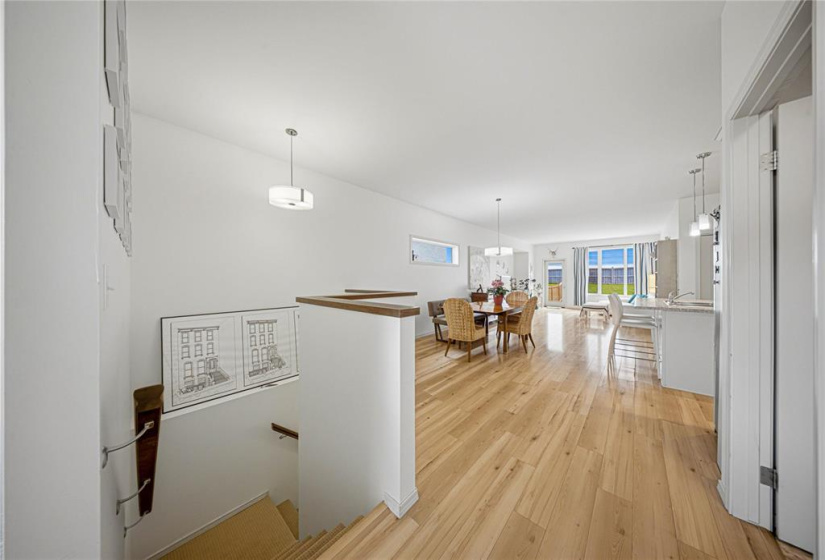 139 Kingsclear, 3 Bedrooms Bedrooms, 10 Rooms Rooms,2 BathroomsBathrooms,Residential,For Sale,Kingsclear
