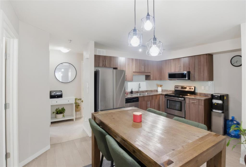 25 Tim Sale, 2 Bedrooms Bedrooms, 5 Rooms Rooms,1 BathroomBathrooms,Condominium,For Sale,Tim Sale