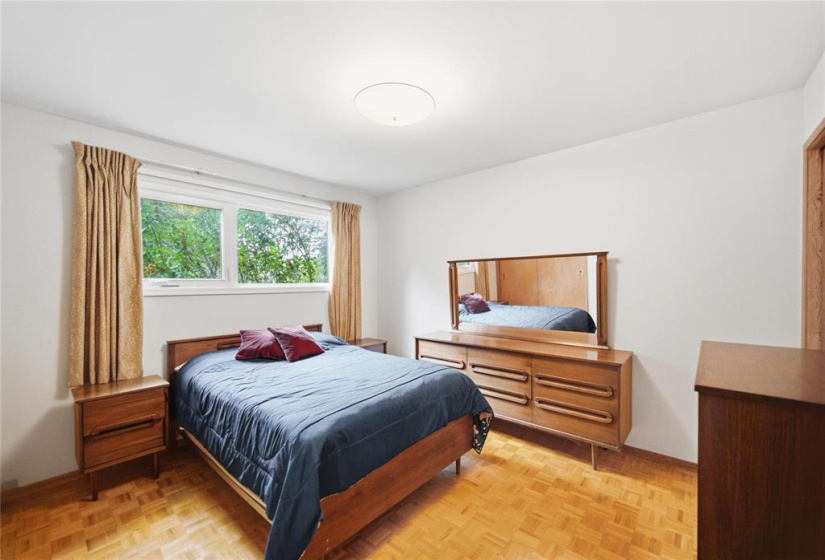 126 Sterling, 4 Bedrooms Bedrooms, 12 Rooms Rooms,2 BathroomsBathrooms,Residential,For Sale,Sterling