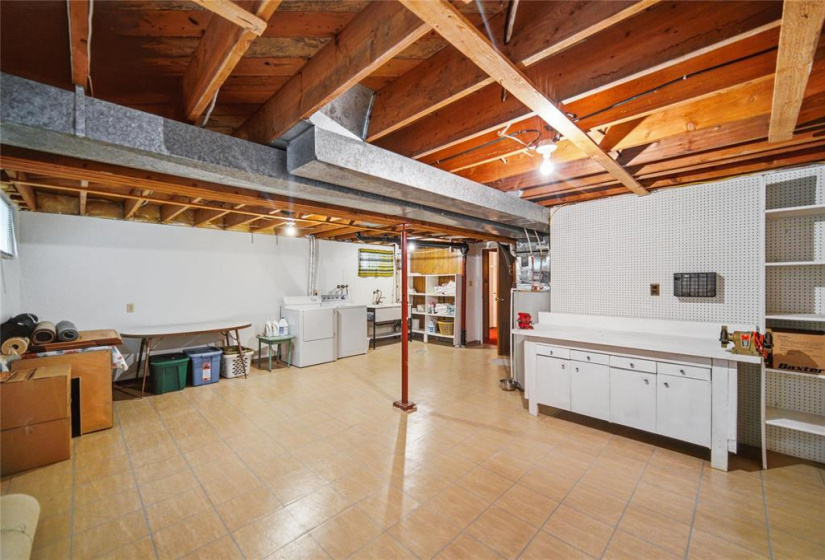 126 Sterling, 4 Bedrooms Bedrooms, 12 Rooms Rooms,2 BathroomsBathrooms,Residential,For Sale,Sterling