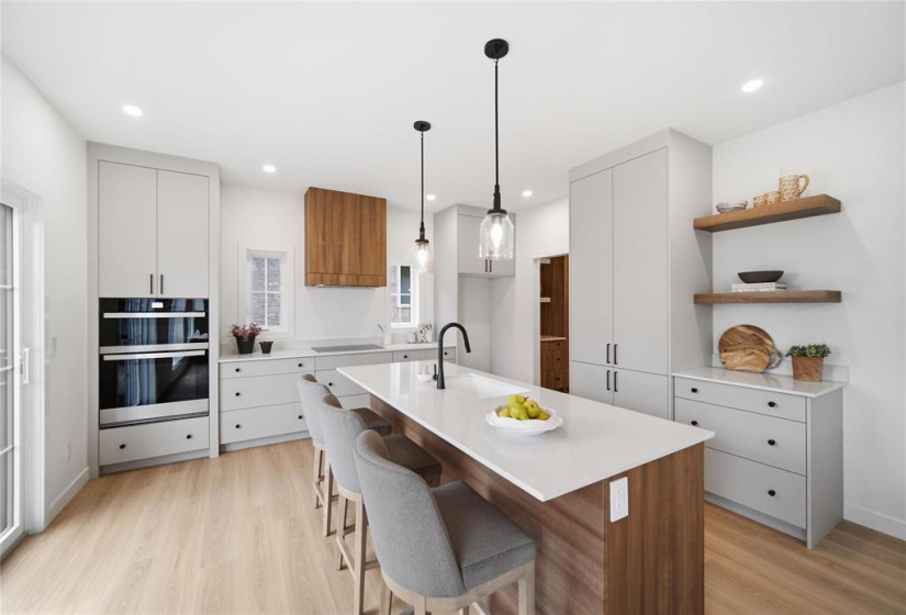 163 Whitehorn, 3 Bedrooms Bedrooms, 14 Rooms Rooms,2 BathroomsBathrooms,Residential,For Sale,Whitehorn