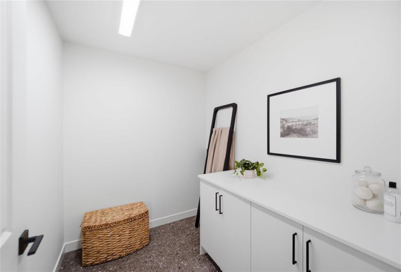 163 Whitehorn, 3 Bedrooms Bedrooms, 14 Rooms Rooms,2 BathroomsBathrooms,Residential,For Sale,Whitehorn