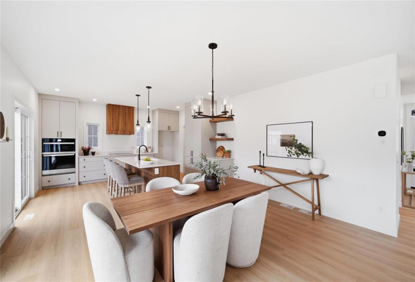 163 Whitehorn, 3 Bedrooms Bedrooms, 14 Rooms Rooms,2 BathroomsBathrooms,Residential,For Sale,Whitehorn